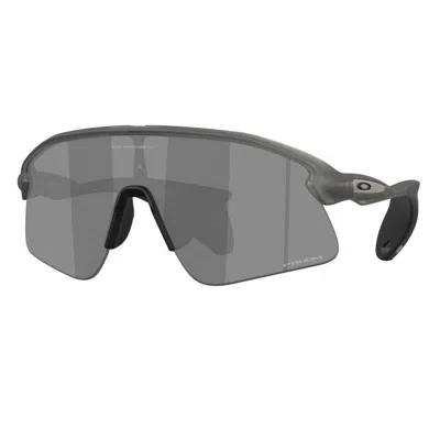 Oakley Stunt Devil Prizm Black Shield Unisex Sunglasses Oo9517 951701 39 In Gray
