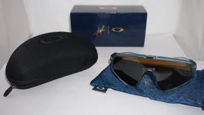 Pre-owned Oakley Sunnglasses Latch Panel Kylian Mbappé Limited Edition Oo9404 0835 In Prizm Tungsten