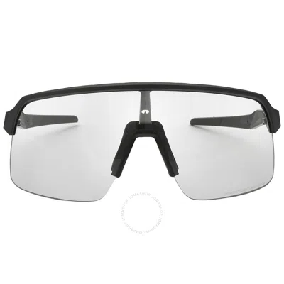 Oakley Sutro Lite Clear Photochromic Shield Men's Sunglasses Oo9463 946345 39 In White