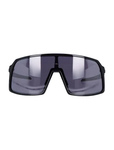 Oakley Sutro In Black