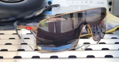 Pre-owned Oakley Sutro Ti P. Mahomes 6013-0536 Sunglasses Matte Gold W/ Prizm Black