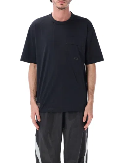Oakley T Shirts And Polos In Black