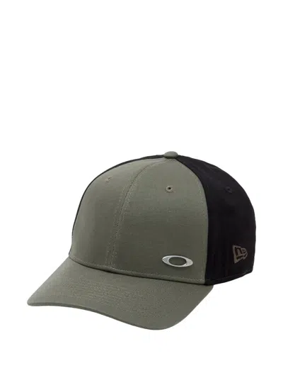 Oakley Tinfoil Trucker Cap In Multi