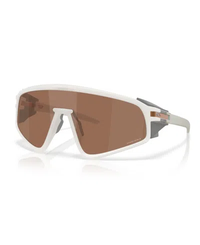 Oakley Unisex Latch Panel Sunglasses, Oo9404 In Transparent Mist