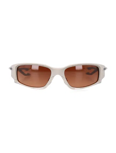 Oakley Unisex Square Lens Performance Sunglasses With Fast-swap Vented Nose Piece In Brown