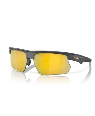 Oakley Unisex Sunglasses, Oo9400 In Black Gold