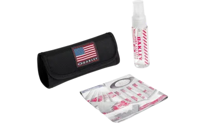 Oakley Usa Flag Lens Cleaning Kit