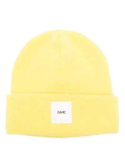 Oamc Logo-patch Ribbed-knit Beanie In 黄色