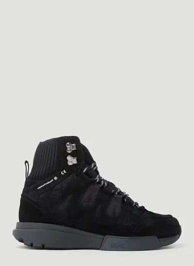 Oamc Trail Runner Boots In Black