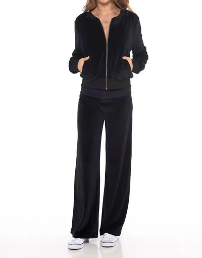 Oas Velour Pants In Black In Blue