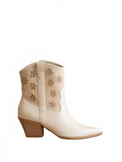 Oasis Society Della Floral Cutout Detail Cowboy Boots In White In Nude