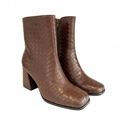 Oasis Society Women's Demi Basket Weave Boot In Coffee In Brown