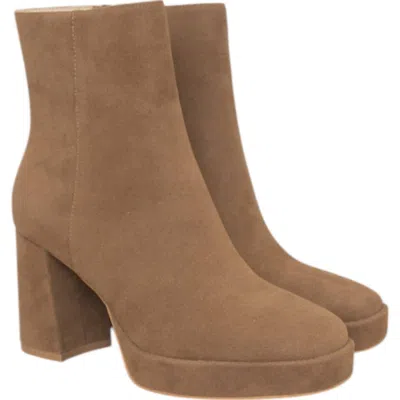 Oasis Society Women's Lima Boot In Brown