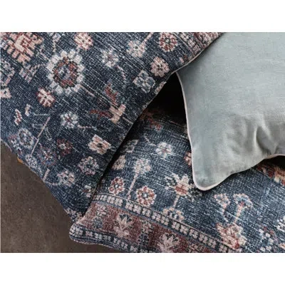 Obeetee Cora Chenille Knife Edge Textured Throw Pillow In Blue