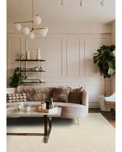 Obeetee Hand Tufted Shadows Wool Rug In White