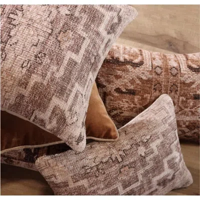 Obeetee Violet Chenille Knife Edge Textured Throw Pillow In Brown