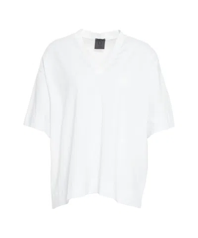 Oblo Unique V-neck T-shirt With Relaxed Fit And Design In White