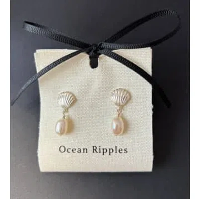 Ocean Ripples 925 Sterling Silver Fresh Water Pearl Shell Earrings In Pink