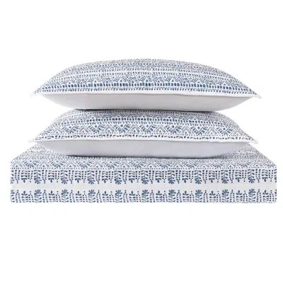 Oceanfront Resort Reef Blue/white Coastal Quilt Set In White,blue