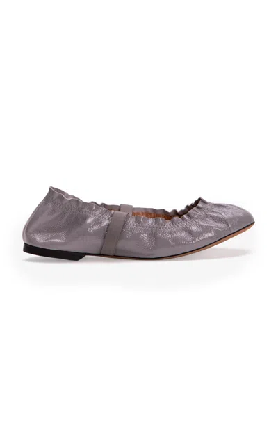 Odissi Flora Patent Leather Ballerina Flats In Gray