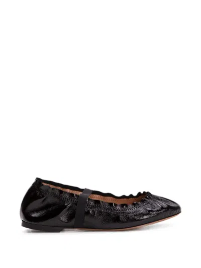 Odissi Flora Patent Leather Ballet Flats In Black