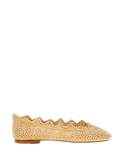 Odissi Harper Scalloped Ballet Flats In Gold