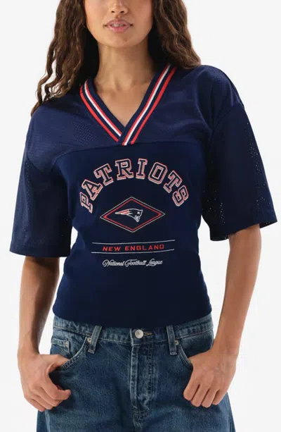 Off Season San Francisco 49ers Graphic V-neck Lace Back T-shirt In Blue