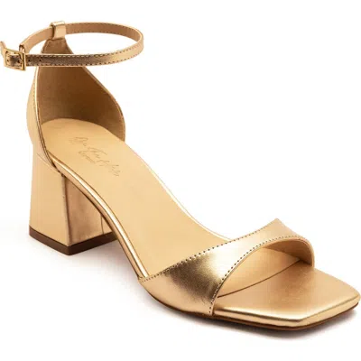 Off The Hook London Knightsbridge Block Heel Sandal In Gold