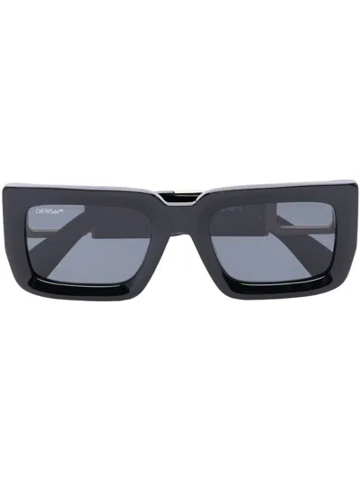 Off-white Boston Logo-plaque Sunglasses In Schwarz