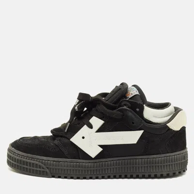 Off-white Floating Arrow In Black