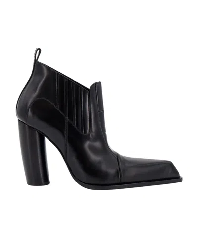 OFF-WHITE OFF-WHITE POINTED TOE ANKLE BOOTS