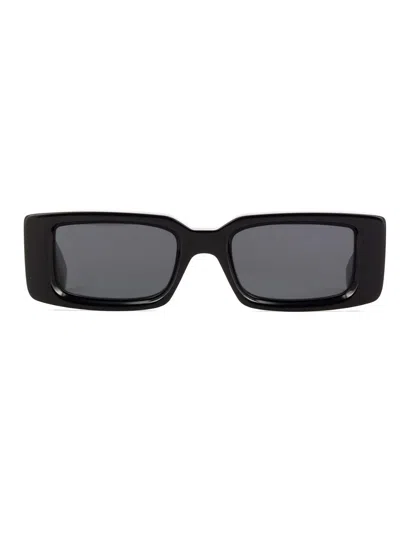 Off-white Oeri127 Arthur Sunglasses In Black