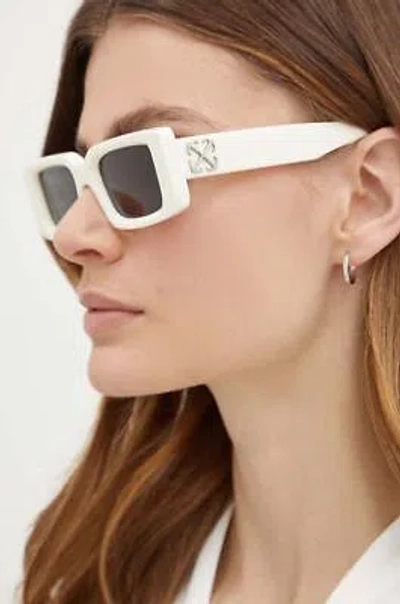 Pre-owned Off-white Oeri127s24pla0010107 Arthur White Sunglasses In Gray