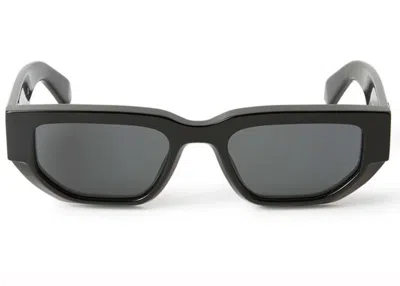 Pre-owned Off-white Offwhite Greeley Square Sunglasses In Black/dark Grey (oeri115s24pla0011007/fr)