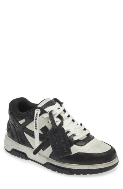 Off-white Low-top Leather Sneakers With Distinctive Arrow Detailing In Black