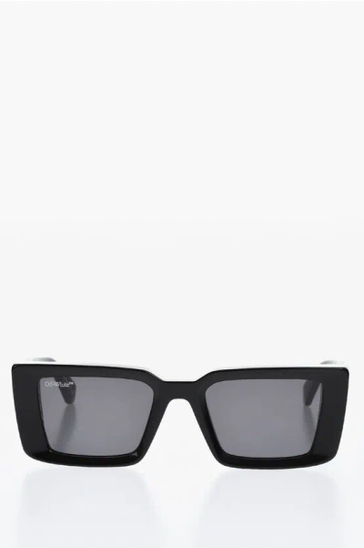 Off-white Solid Color Oversized Savannah Wayfarer Sunglasses In Black