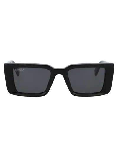 Off-white Savannah Sunglasses In Black