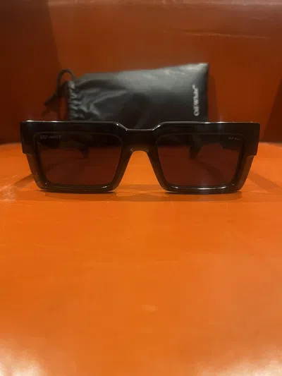Pre-owned Off-white Sunglasses In Black