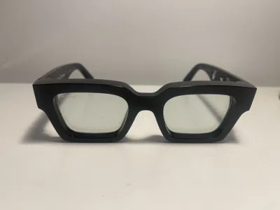 Pre-owned Off-white Sunglasses In Black