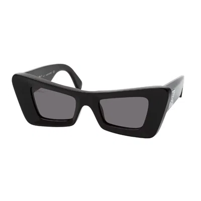 Off-white Sunglasses Cat Eye Full Rim, Black Frame And Dark Grey Lens Oeri031afaccra1007