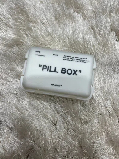Pre-owned Off-white X Ouai Vitamin Pillbox