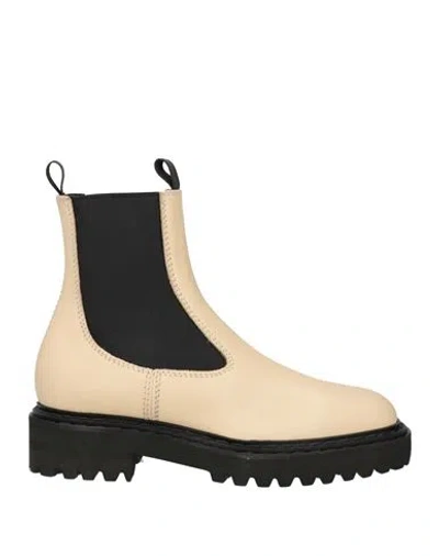Officine Creative Italia Woman Ankle Boots Cream Size 6 Leather In White