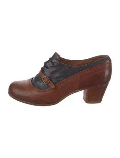 Pre-owned Officine Creative Leather Colorblock Pattern Pumps In Brown