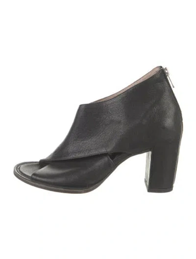 Pre-owned Officine Creative Leather D'orsay Pumps In Black