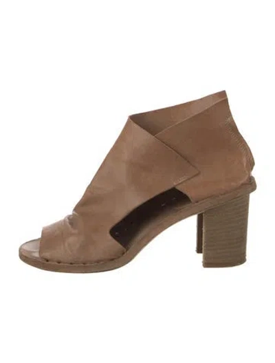 Pre-owned Officine Creative Leather Pumps In Brown