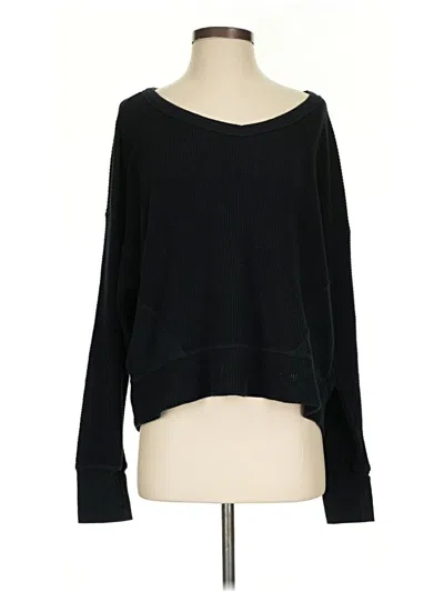 Pre-owned Offline By Aerie Long Sleeve T-shirt In Black