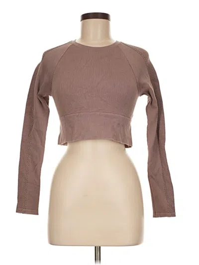 Pre-owned Offline By Aerie Long Sleeve T-shirt In Brown