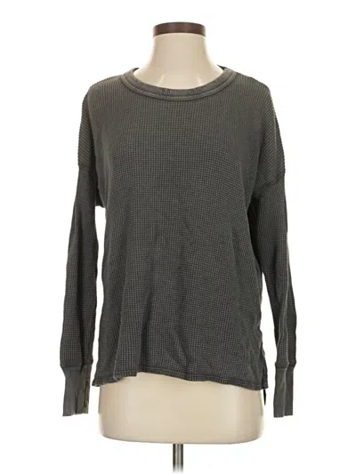 Pre-owned Offline By Aerie Long Sleeve T-shirt In Gray