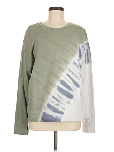 Pre-owned Offline By Aerie Long Sleeve T-shirt In Green