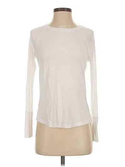 Pre-owned Offline By Aerie Long Sleeve T-shirt In White